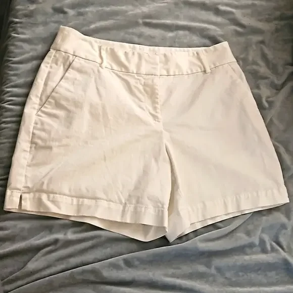 Size 6 Loft Shorts - Picture 1 of 3